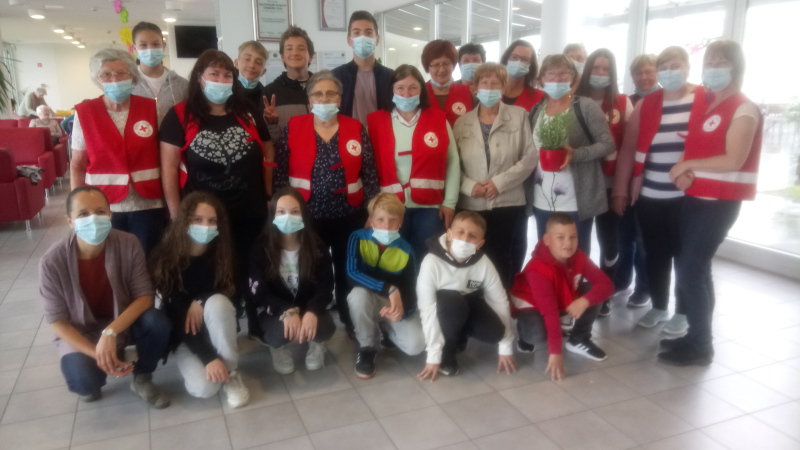 Po dolgem obdobju zaprtja spet druženje s stanovalci Doma Dr. Jožeta Potrča Poljčane, enota Slovenska Bistrica